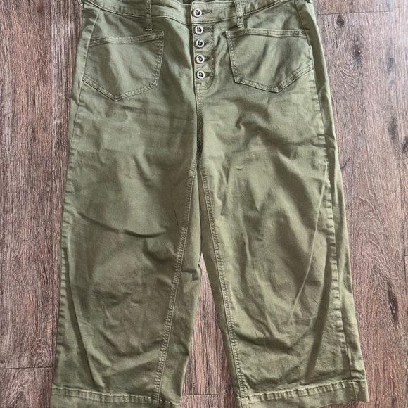 Torrid size 14 olive green pants - Picture 5 of 8